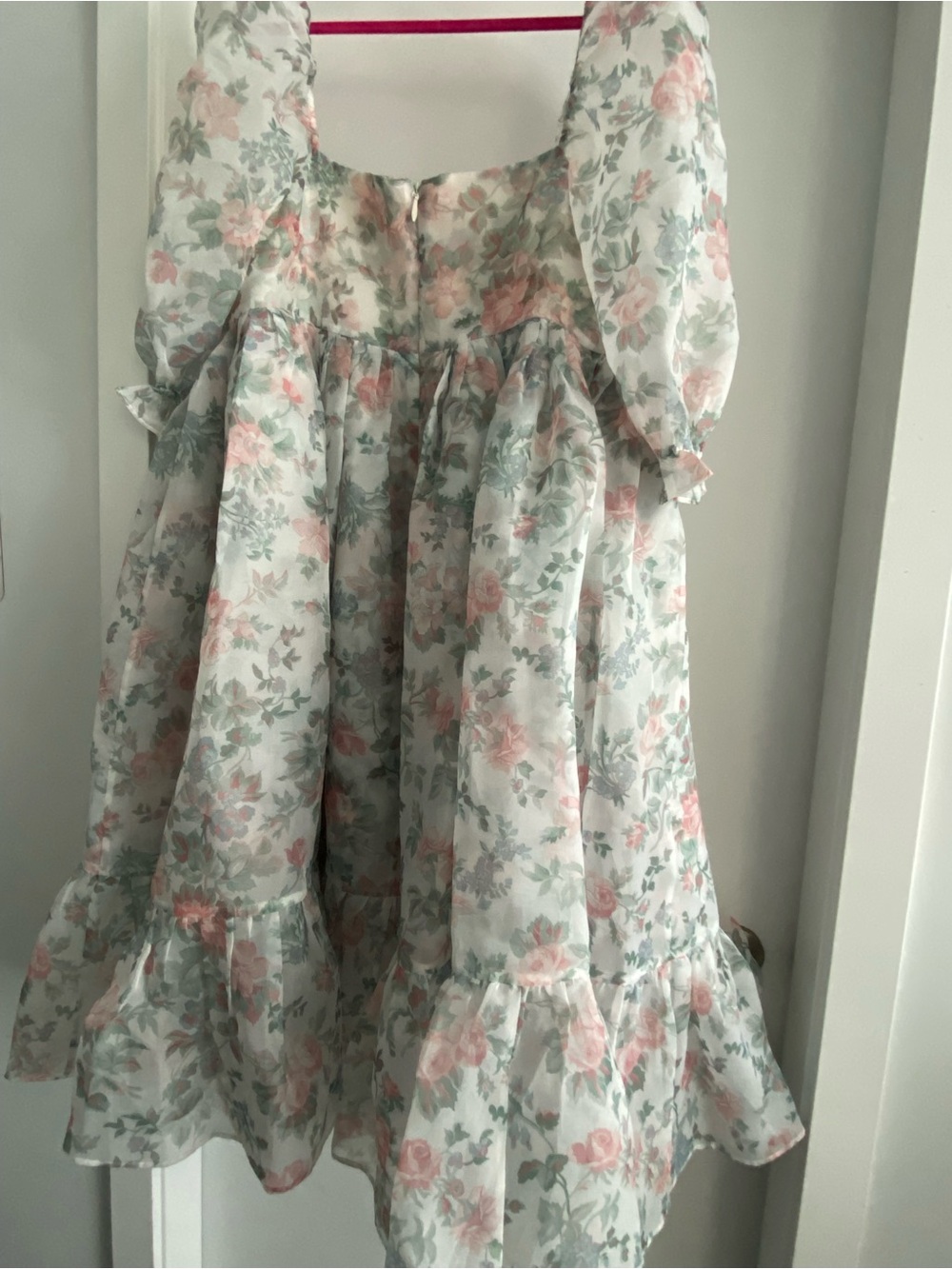 Selkie Floral Puff-Sleeve Midi Dress in Pale Pink and Sage - Picture 6 of 8